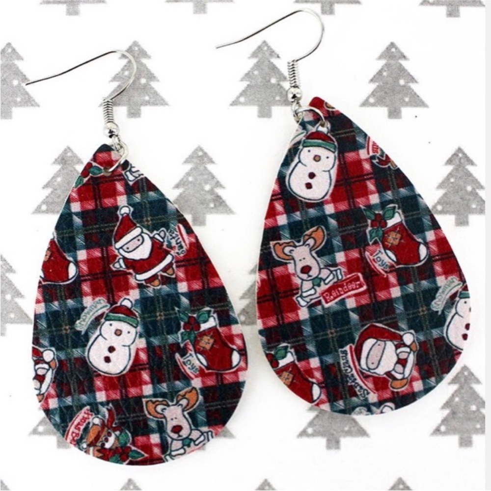 Christmas Plaid Teardrop Earrings – Santa, Reindeer & Snowman Print 🎅🎄